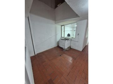 CASA EN VENTA, DELICIAS, EXCELENTE UBICACION