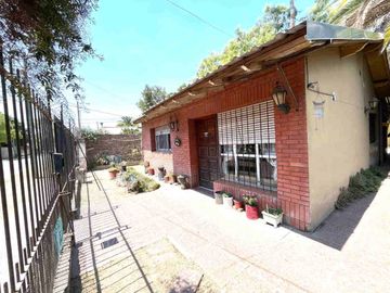 Casa 3 ambs. con cochera. Parque. NUEVO VALOR!!!!!