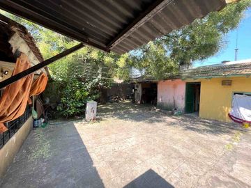 Casa 3 ambs. con cochera. Parque. NUEVO VALOR!!!!!