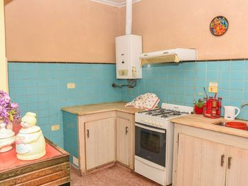 Venta 2 Casas con Local Oportunidad en Avellaneda