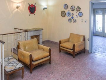 Venta 2 Casas con Local Oportunidad en Avellaneda