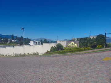 Valle de los Chillos,San Rafael Terreno 670 m2 Urb.Navarra II