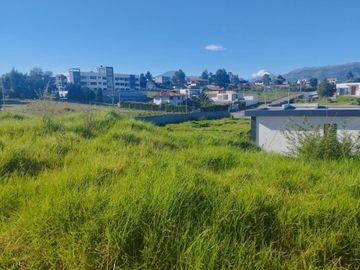 Valle de los Chillos,San Rafael Terreno 670 m2 Urb.Navarra II
