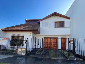 Casa PH en venta en Loma Hermosa