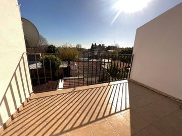 Casa PH en venta en Loma Hermosa