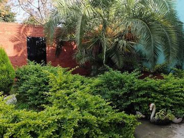 CASA TRES AMBIENTES VENTA LONGCHAMPS  CON PARQUE
