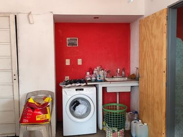 CASA TRES AMBIENTES VENTA LONGCHAMPS  CON PARQUE