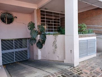 VENTA DE DEPTO 2 AMB C/COCHERA SAN ISIDRO