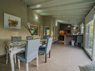 VENTA CASA 5 AMBIENTES-PILAR-PERMUTA