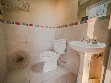 VENTA CASA 5 AMBIENTES-PILAR-PERMUTA