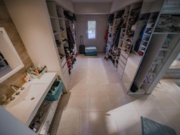 VENTA CASA 5 AMBIENTES-PILAR-PERMUTA