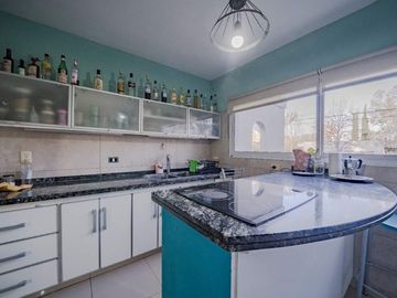 VENTA CASA 5 AMBIENTES-PILAR-PERMUTA