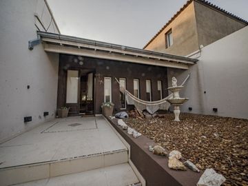 VENTA CASA 5 AMBIENTES-PILAR-PERMUTA