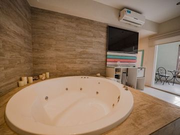 VENTA CASA 5 AMBIENTES-PILAR-PERMUTA