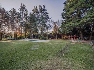 VENTA CASA 5 AMBIENTES-PILAR-PERMUTA