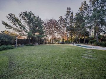 VENTA CASA 5 AMBIENTES-PILAR-PERMUTA
