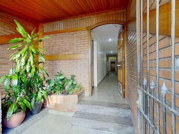 VENTA 2 AMB C/PATIO en CABALLITO