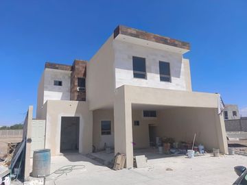 CASA EN VENTA EN LA ENCANTADA, GÓMEZ PALACIO, DGO.