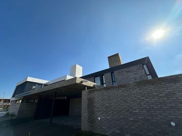 Casa en  venta La luisita a estrenar 3 dormitorios
