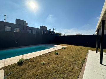 Casa en  venta La luisita a estrenar 3 dormitorios