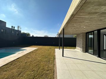 Casa en  venta La luisita a estrenar 3 dormitorios