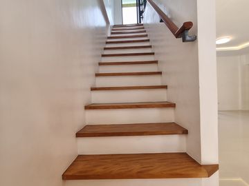 Antipolo For sale 2 Storey Townhouse 3 Bedrooms near St.Scholastica rg