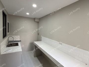Duplex Unit in Vermont Park Executive Village Antipolo For Sale