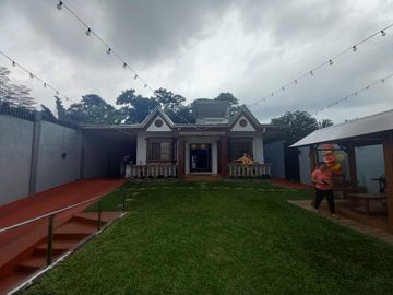 For Sale! Tagaytay House and Lot with Airbnb 50M -AJCS