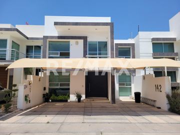 CASA EN VENTA EN CUMBRES DEL LAGO  - (3)