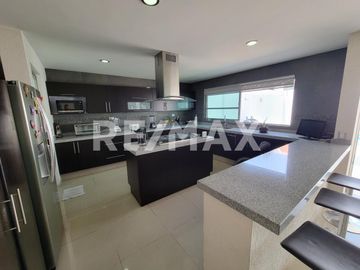 CASA EN VENTA EN CUMBRES DEL LAGO  - (3)
