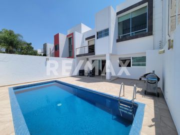 CASA EN VENTA EN CUMBRES DEL LAGO  - (3)