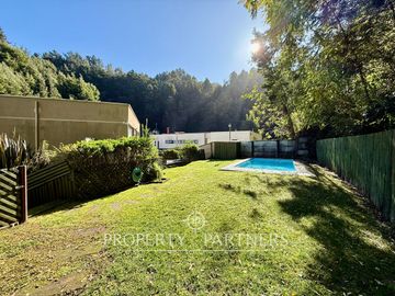 Moderna casa con piscina en Schaub