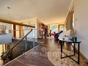 Moderna casa con piscina en Schaub