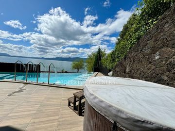 Departamento exclusivo, con vista al lago