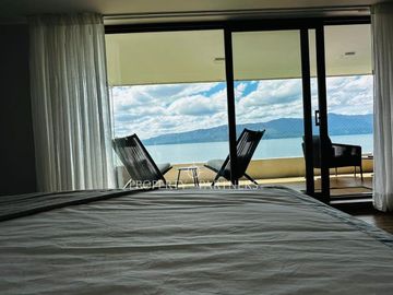 Departamento exclusivo, con vista al lago