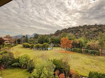 Departamento con vista despejada y parques, cercano a colegio