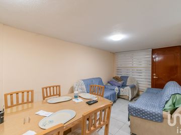 Casa en Venta en Fuentes de Aragón, Ecatepec
