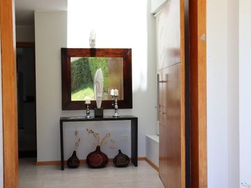 VENDO CASA 3 DORMITORIOS PISCINA TANDA CUMBAYÁ