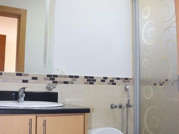 VENDO CASA 3 DORMITORIOS PISCINA TANDA CUMBAYÁ