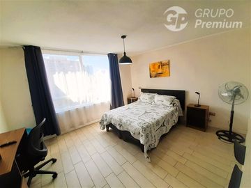 Departamento en Venta en COMPANIA DE JESUS, FRENTE AL METRO SANTA ANA