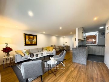 Departamento en venta con 2 terrazas en zona rodeada de parques en Surco