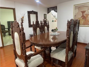 Venta de casa con renta en el sector la Camelia