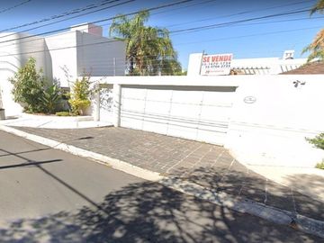 Casa en venta en Villas del Mesón, Querétaro