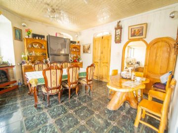 Centro Histórico Casa con Departamentos y Locales 912m2  Esmeraldas y Oriente