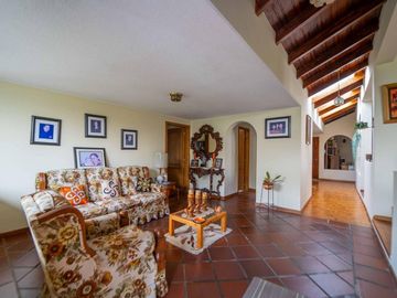 Valle de los chillos Armenia Casa con 436m2 Terreno total 2000m2