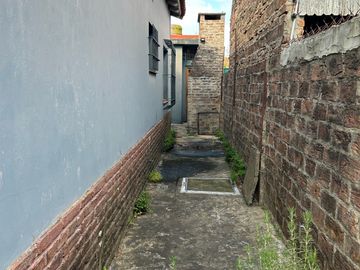 PARA REFACCIONAR! Excelente lugar