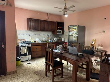 PARA REFACCIONAR! Excelente lugar