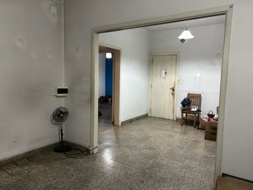 PARA REFACCIONAR! Excelente lugar