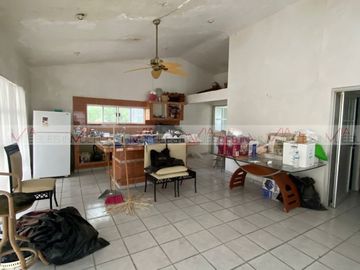 Las Margaritas, Pesqueria