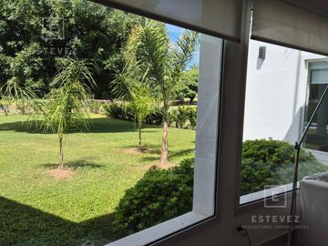 Casa en venta, vista a laguna. Barrio Cerrado San Matías, Escobar